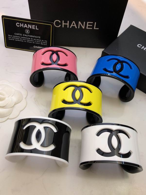 Chanel Bracelet 06yxs26